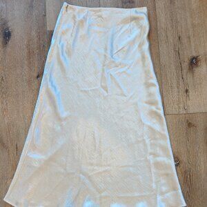 Banana Republic Hammered Satin Maxi Skirt Champagne Ivory NWT Size 2